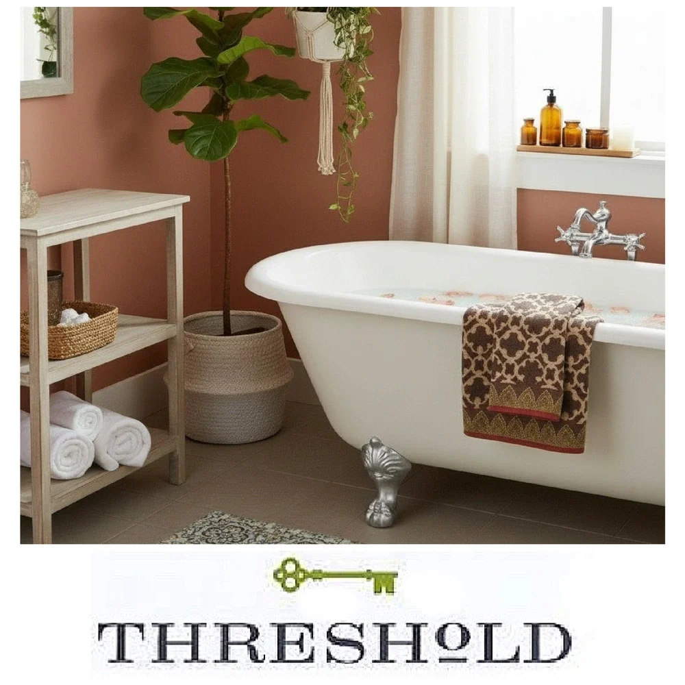 Lot 2 x Vintage Y2K Threshold Global Medallion Super Plush Bath Towels Bohemian